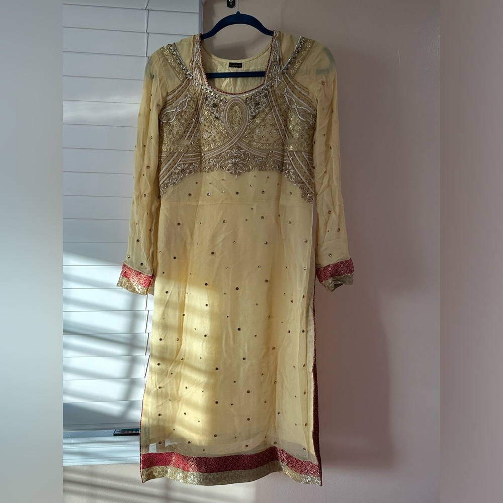 Eid Formal chiffon suit 3 piece dress size xs.